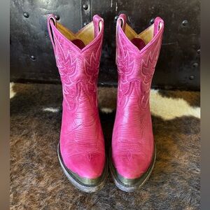 Pink Leather Cowgirl Boots!